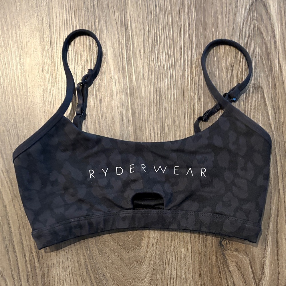 Ryderwear Black Subtle Leopard Print Sports Bra with Adjustable Straps - Small